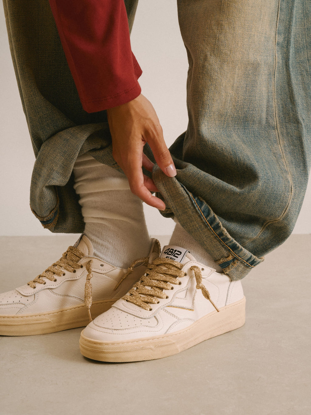 HYPER Sneakers in White and Gold Leather