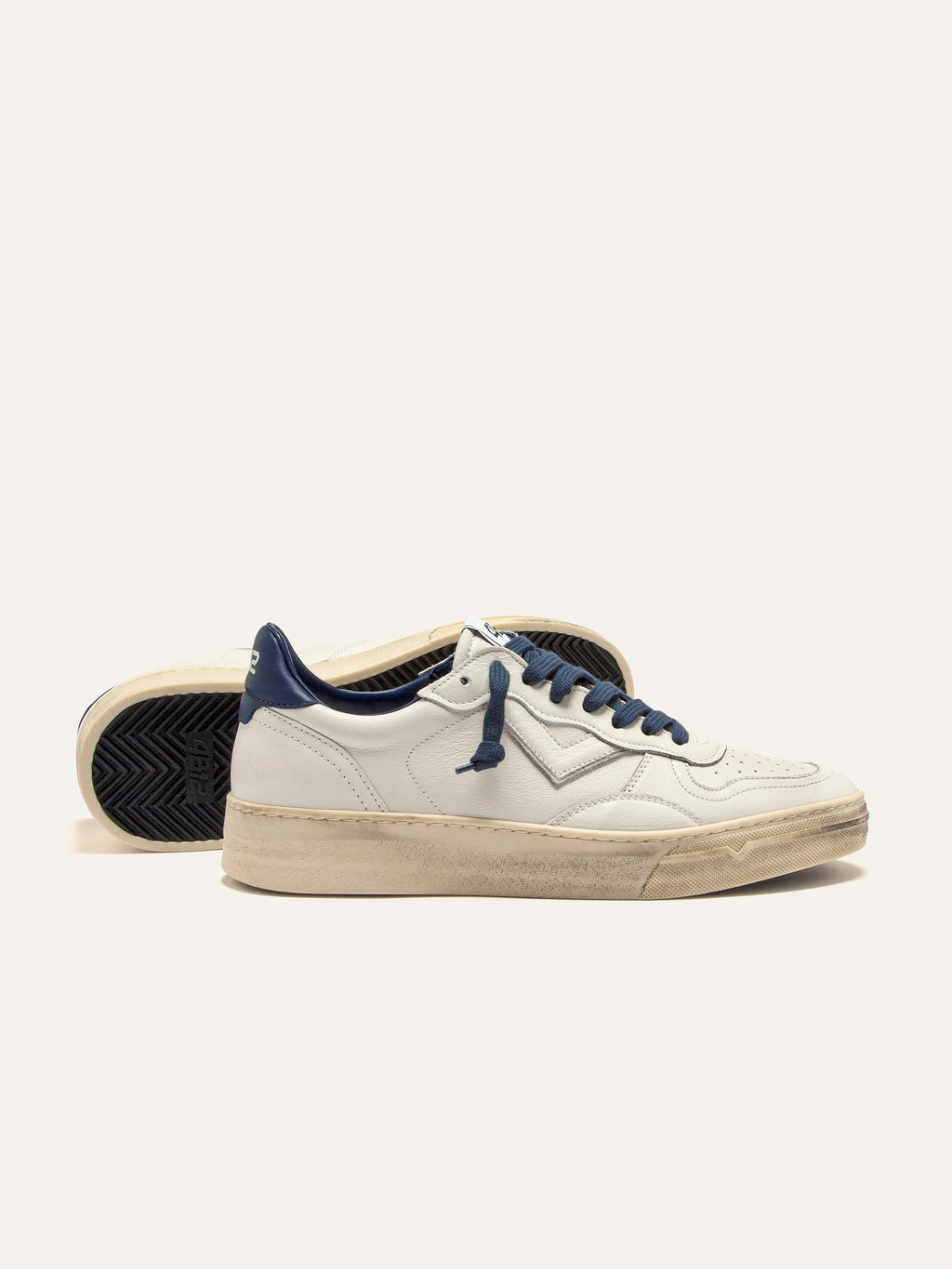 HYPER Sneakers in White and Navy Leather