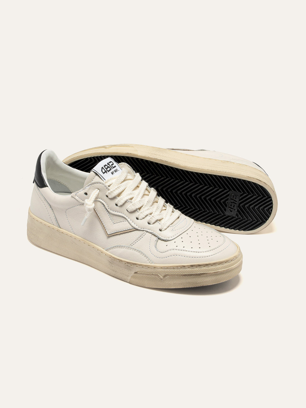 HYPER Sneakers in White and Black Leather
