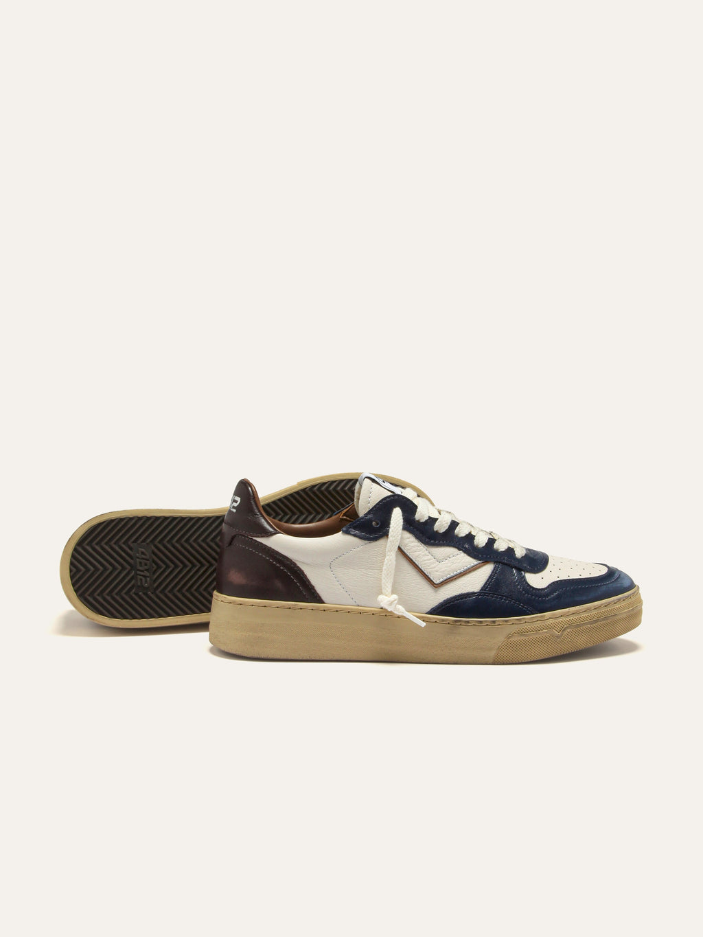 HYPER Sneakers in White, Navy and Brown Leather