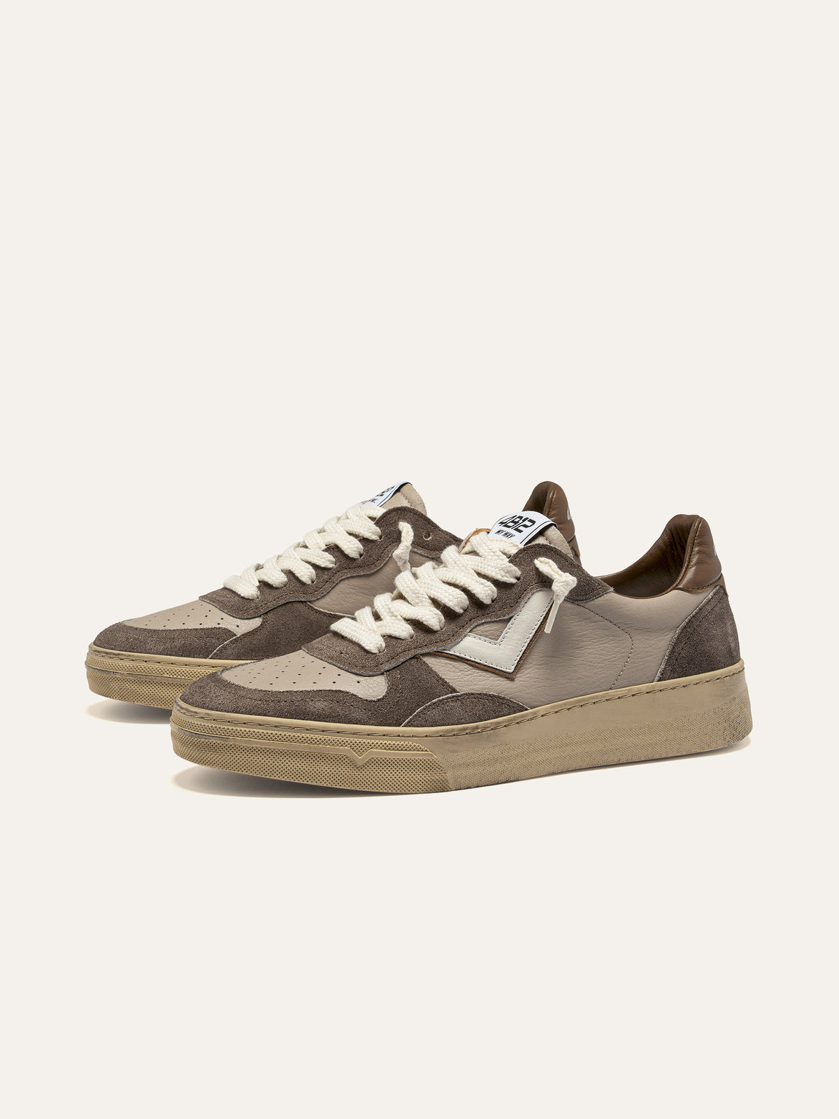 HYPER Sneakers in Beige Leather with Taupe and White Suede