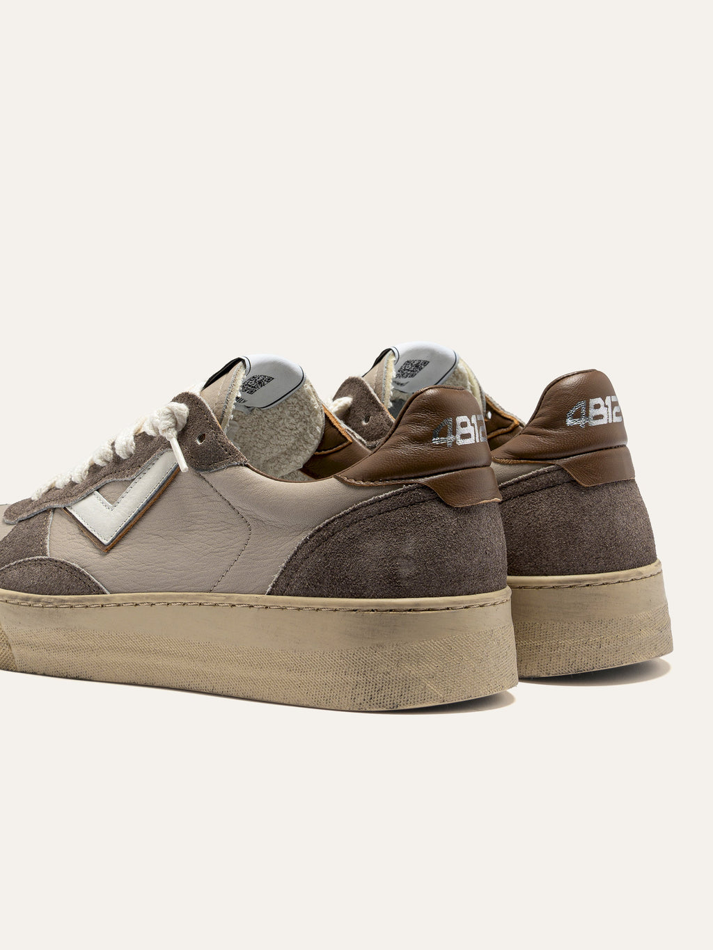 HYPER Sneakers in Beige Leather with Taupe and White Suede