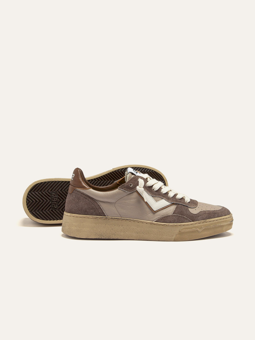 HYPER Sneakers in Beige Leather with Taupe and White Suede