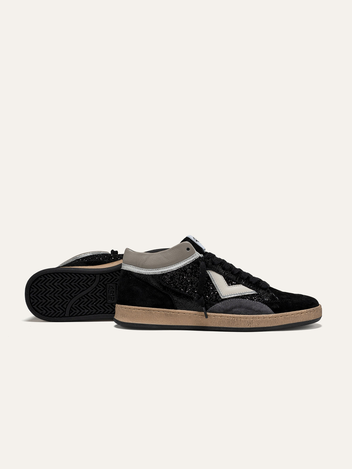 Baskets PLAYMID en Daim Noir avec Paillettes et Détails Argentés