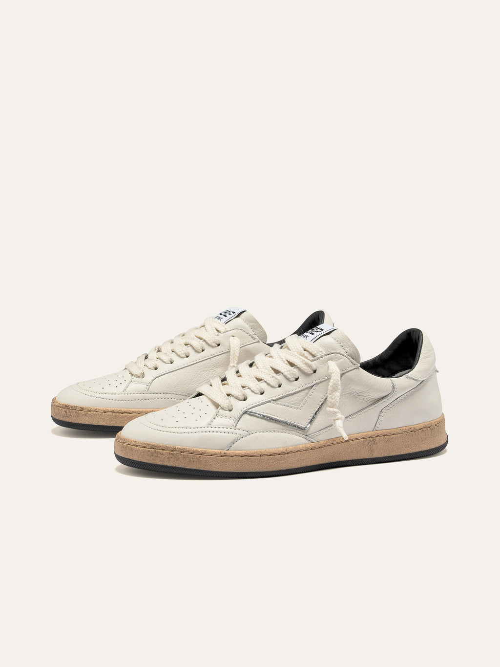PLAYNEW Sneakers in White and Silver Leather