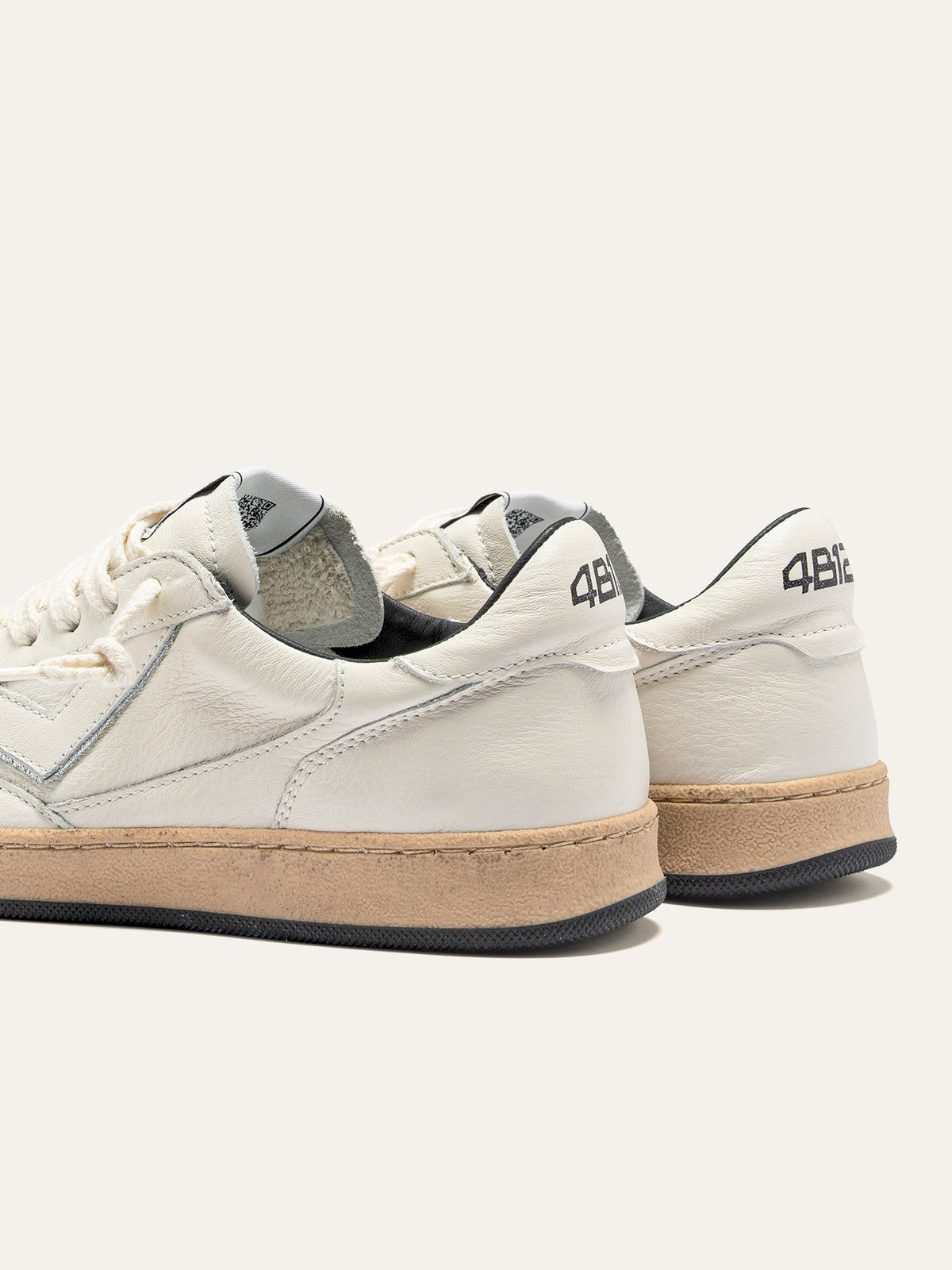 PLAYNEW Sneakers in White and Silver Leather