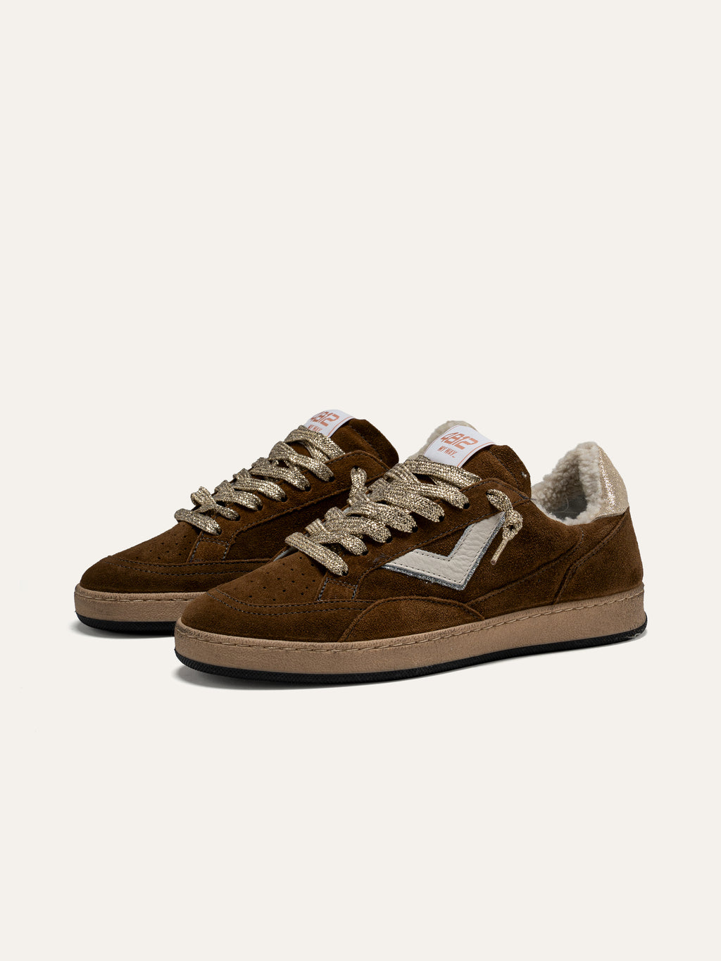 Baskets PLAYNEW en Daim Marron 