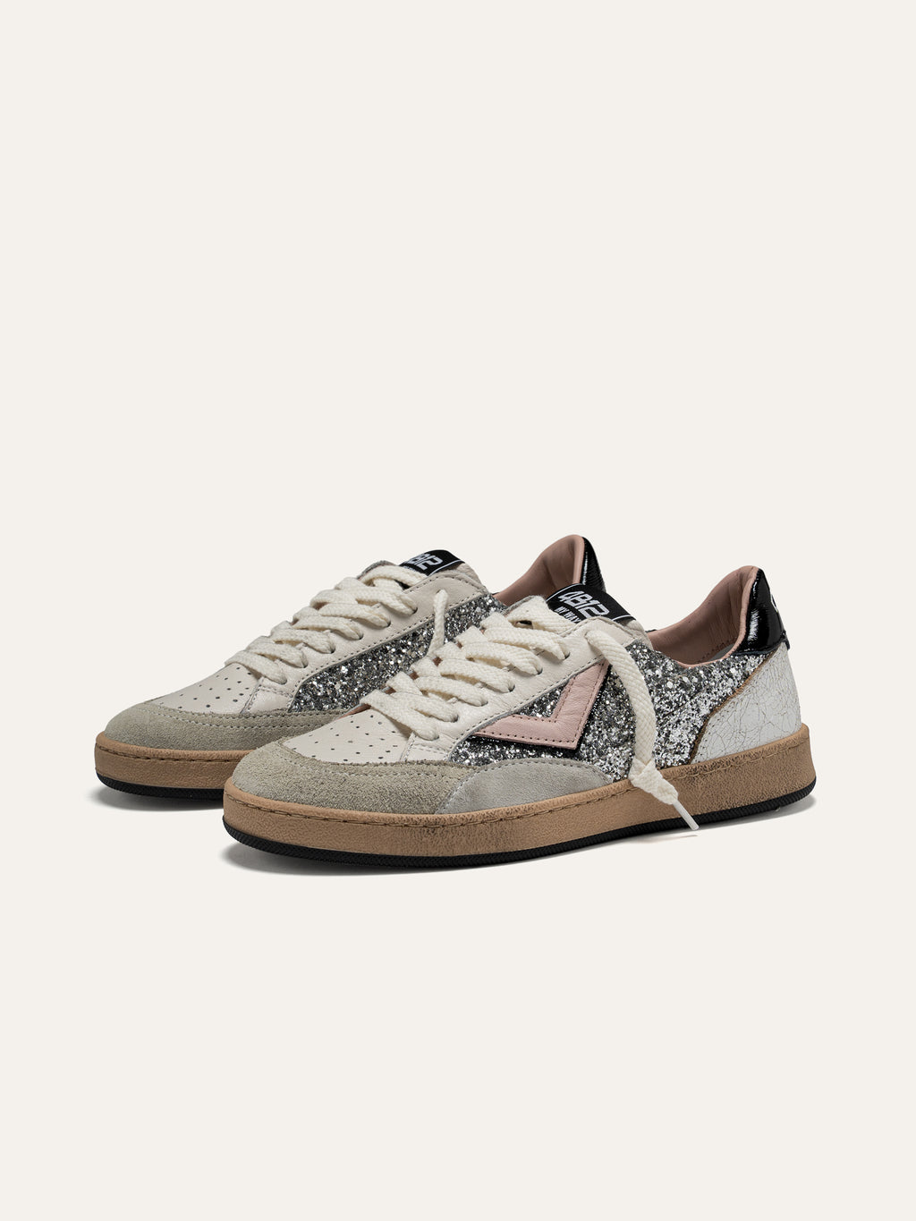 Baskets PLAYNEW en Cuir Blanc avec Paillettes Argentées et Détails Roses