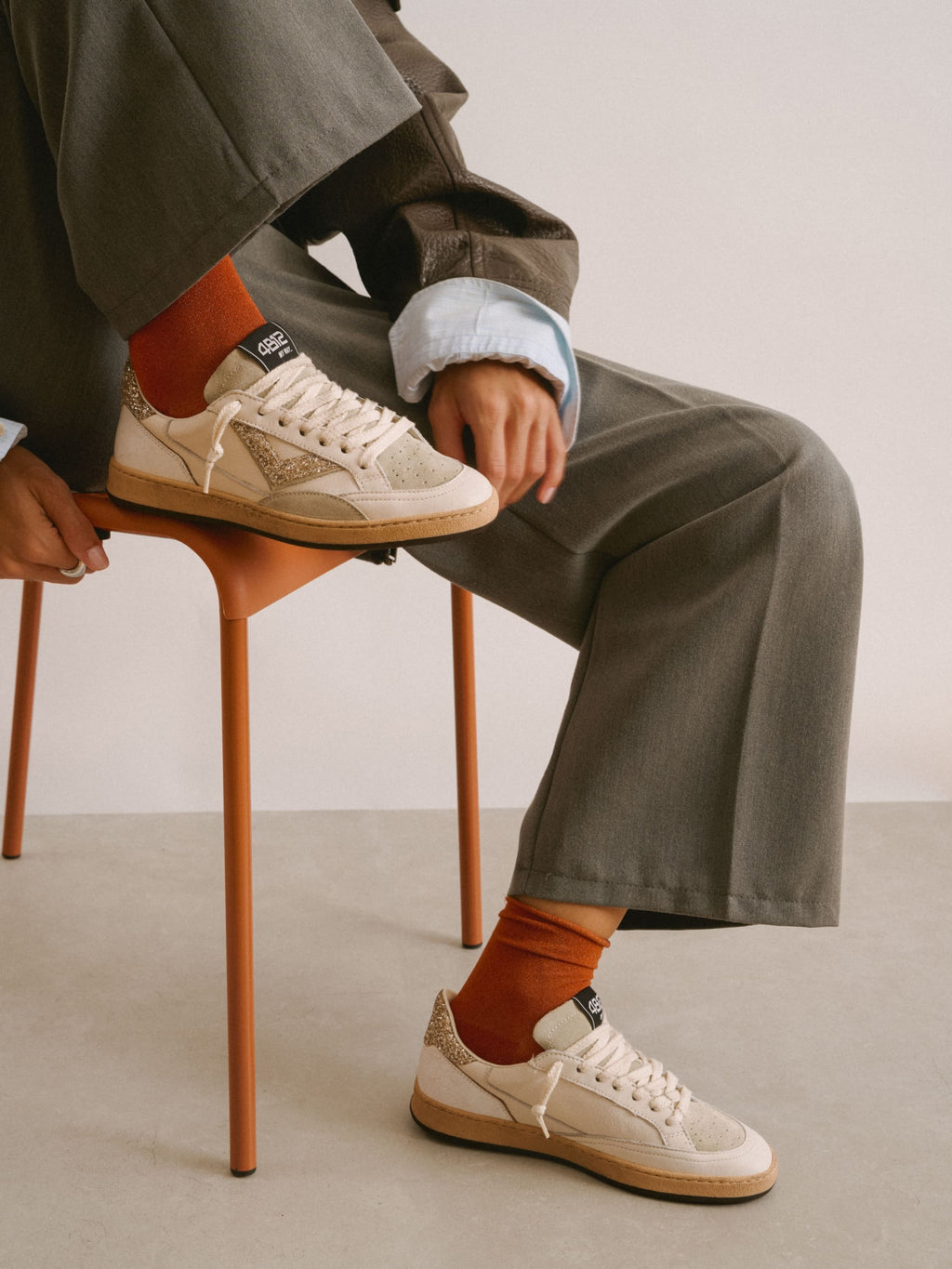 PLAYNEW Sneakers in White Leather and Champagne Glitter
