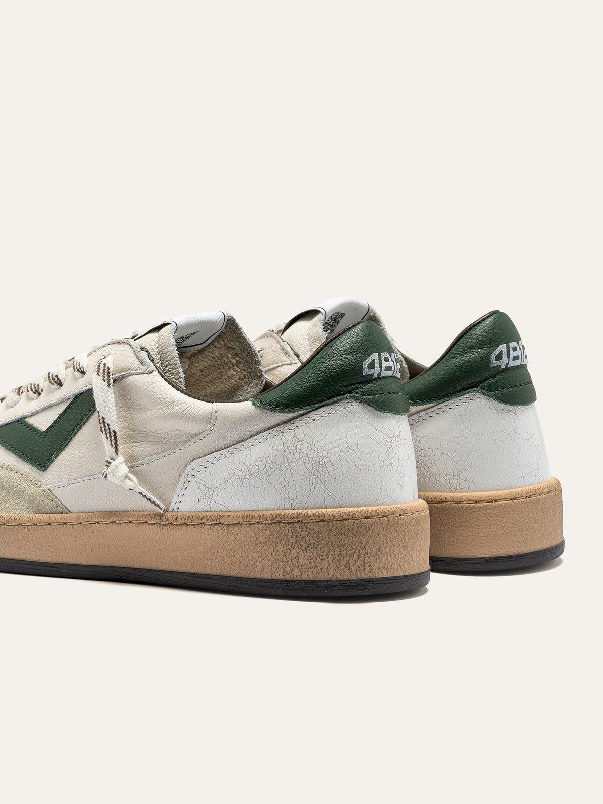 PLAYNEW Sneakers in White and Green Leather