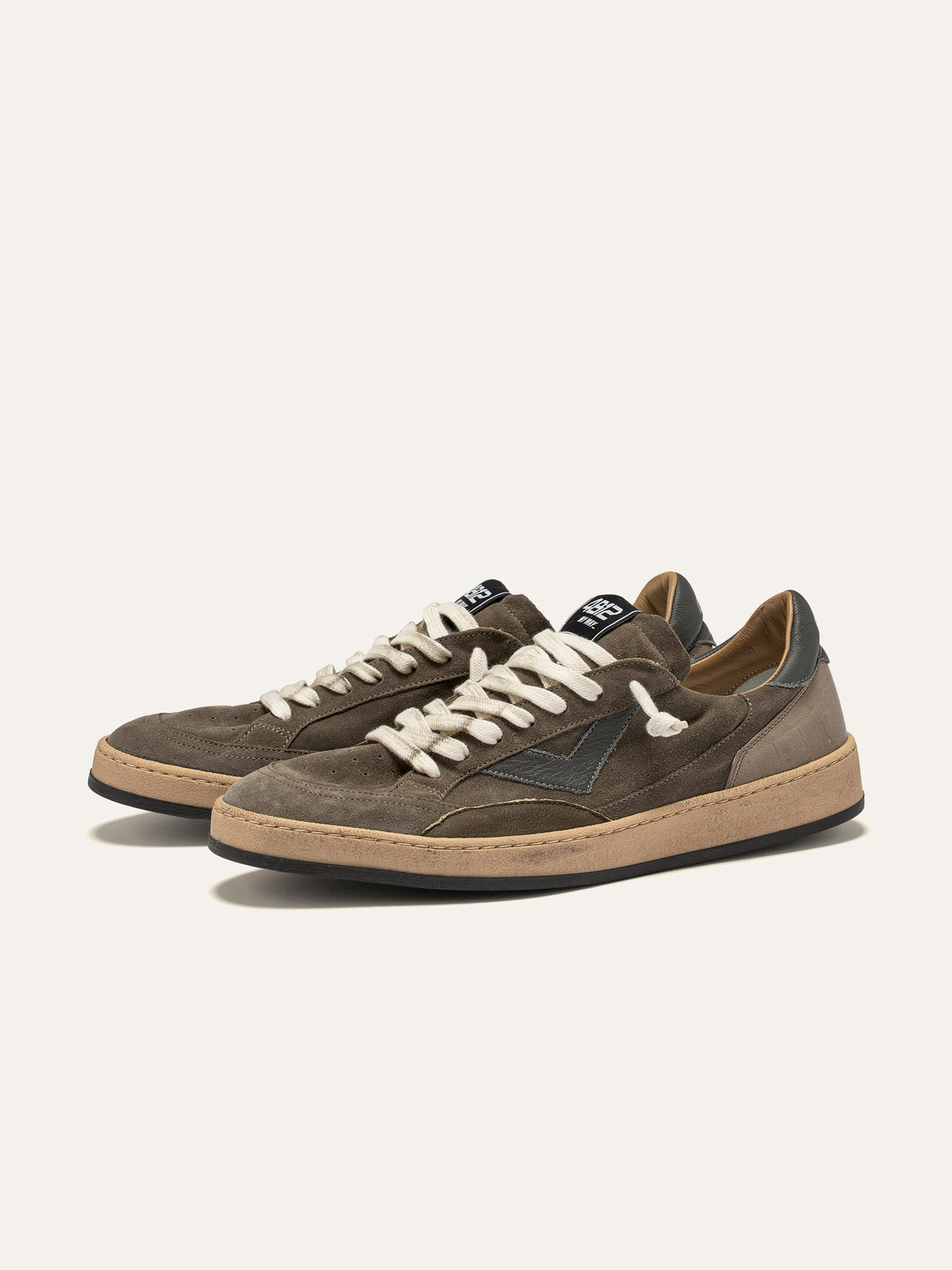 PLAYNEW Sneakers in Taupe and Grey