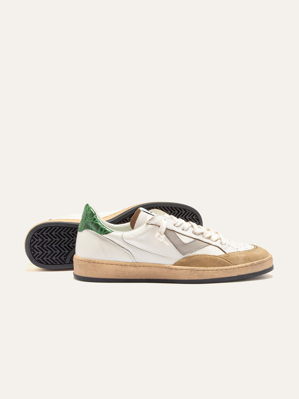 PLAYNEW Sneakers in White and Beige Leather