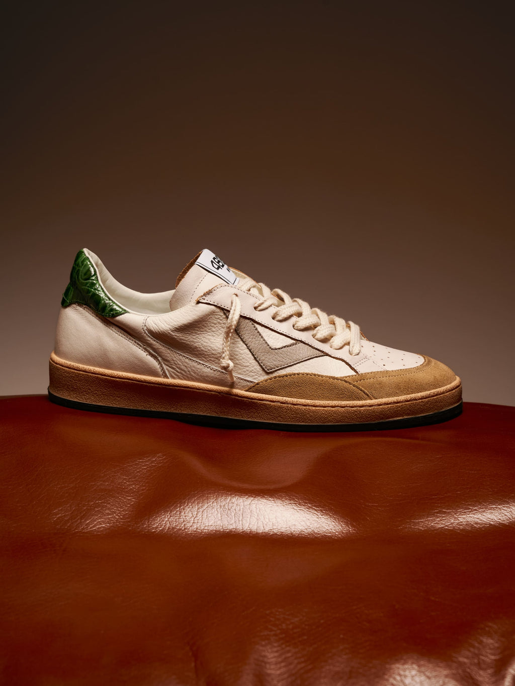 PLAYNEW Sneakers in White and Beige Leather