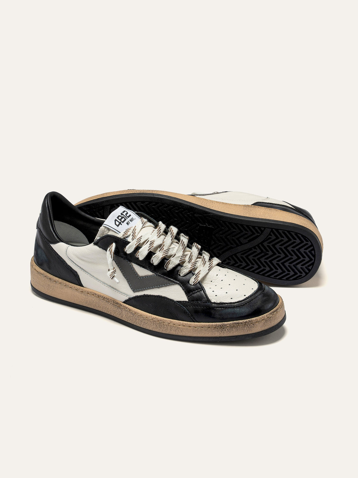 PLAYNEW Sneakers in White and Grey Leather