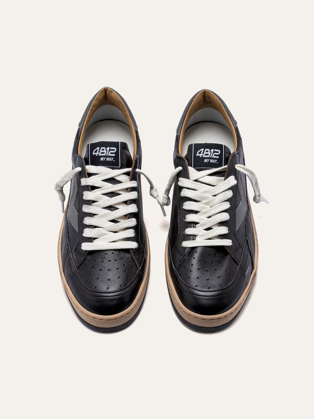 PLAYNEW Sneakers in Black and Grey