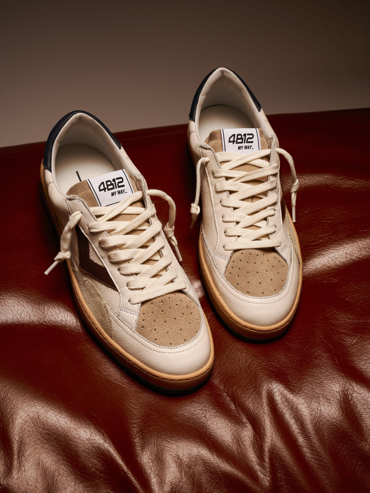 Sneaker PLAYNEW in Pelle Bianca e Marrone e Navy
