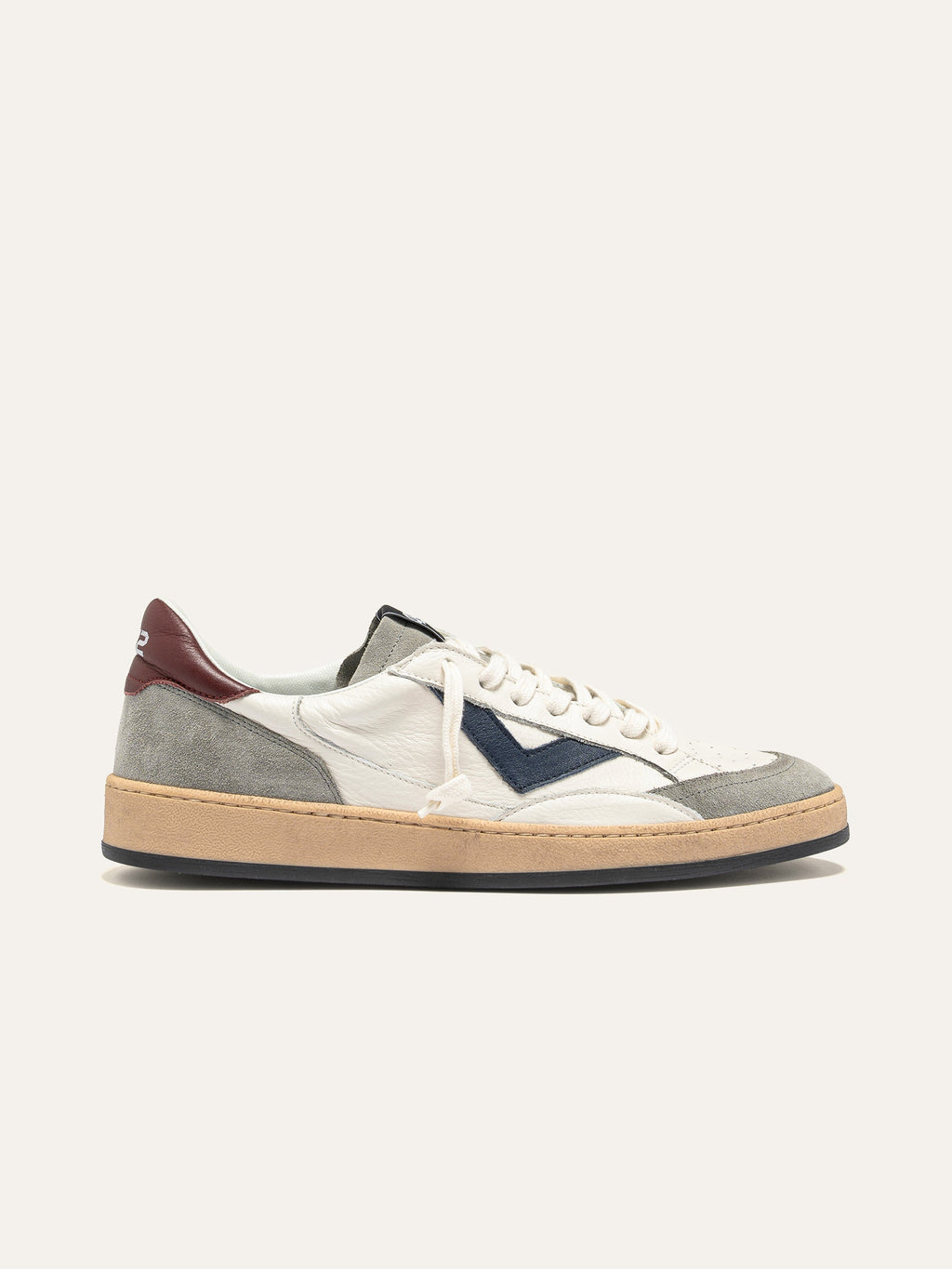 PLAYNEW Sneakers in White and Burgundy Leather