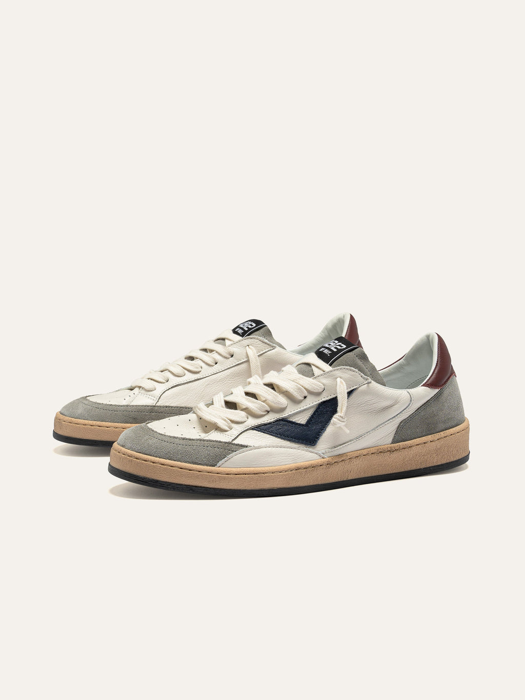 PLAYNEW Sneakers in White and Burgundy Leather