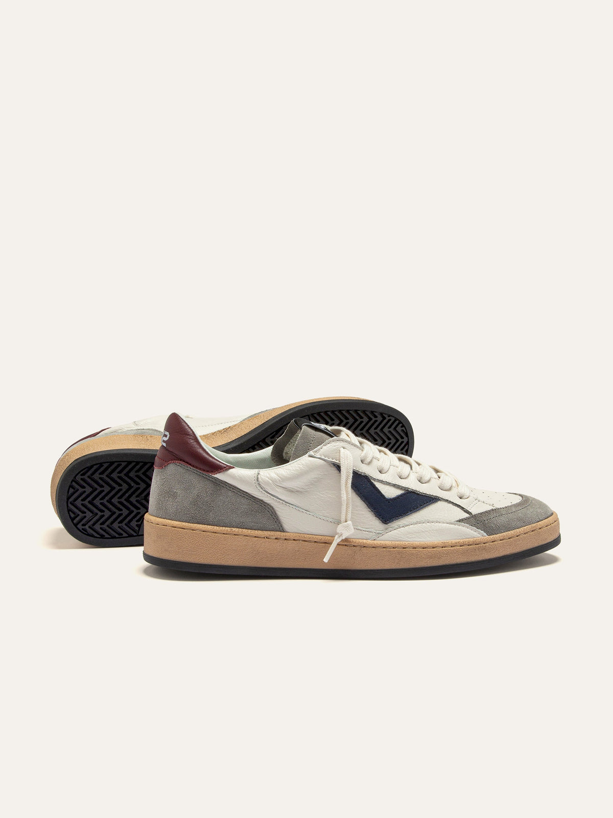 PLAYNEW Sneakers in White and Burgundy Leather