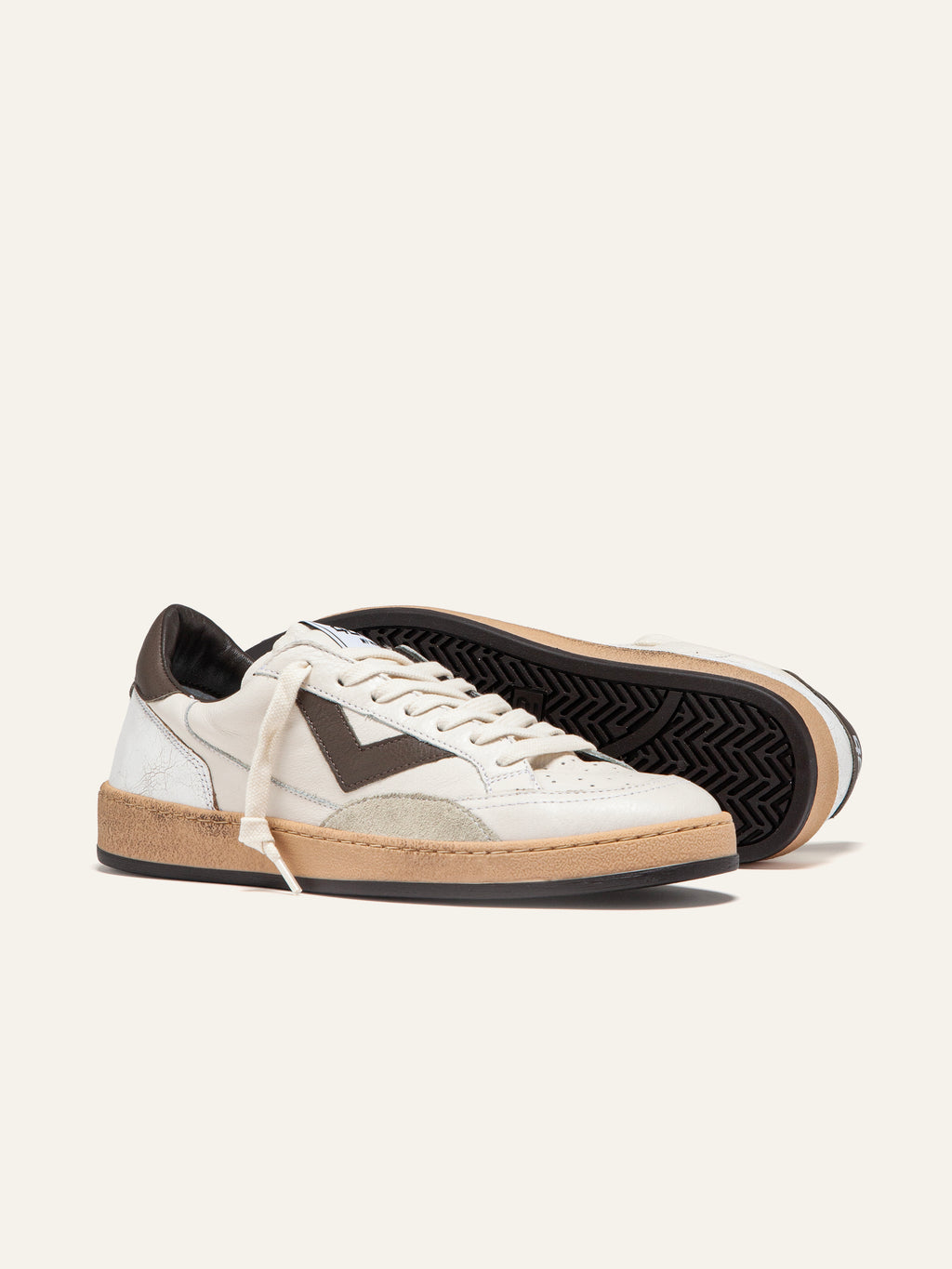 Baskets PLAYNEW en Cuir Blanc et Vert Olive