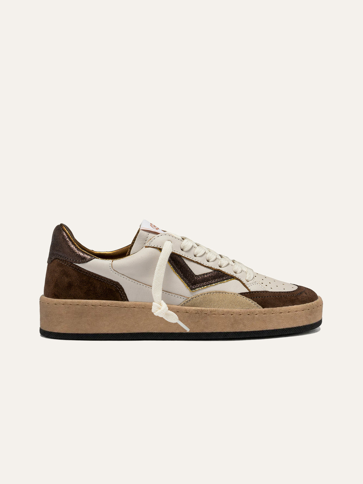 Baskets PLAYNEWSKY en Cuir Blanc et Daim Marron