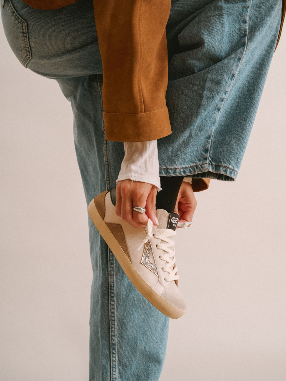 Sneaker SUPRIME in Pelle Bianca e Beige