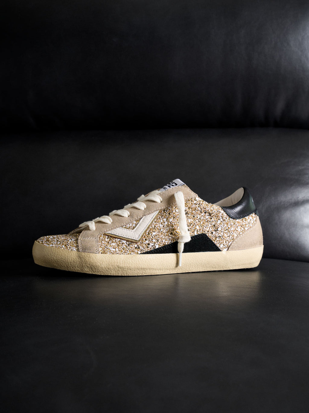 SUPRIME Sneakers in Gold Glitter and Beige
