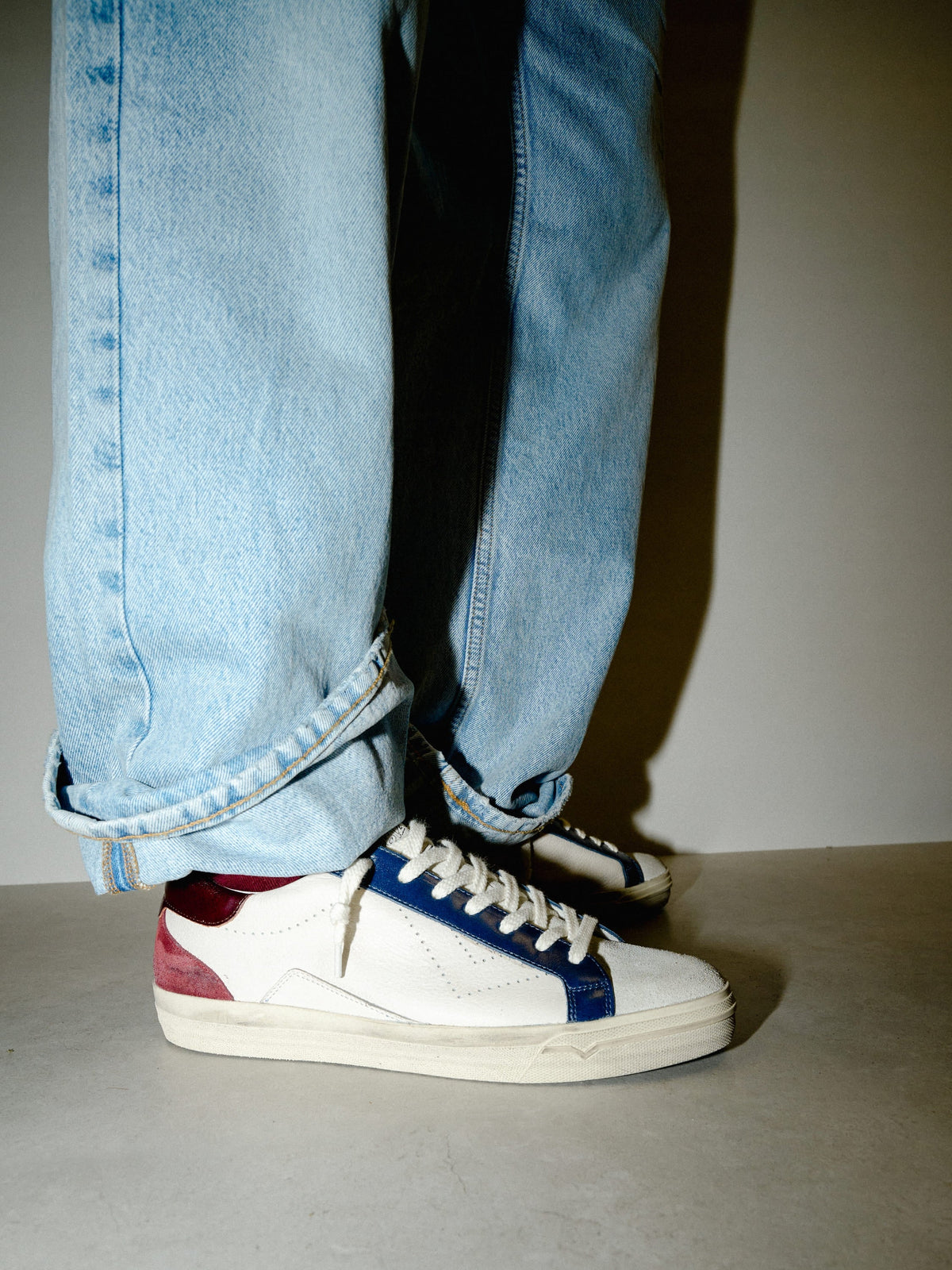 Sneaker SUPRIME in Pelle Bianca e Blu