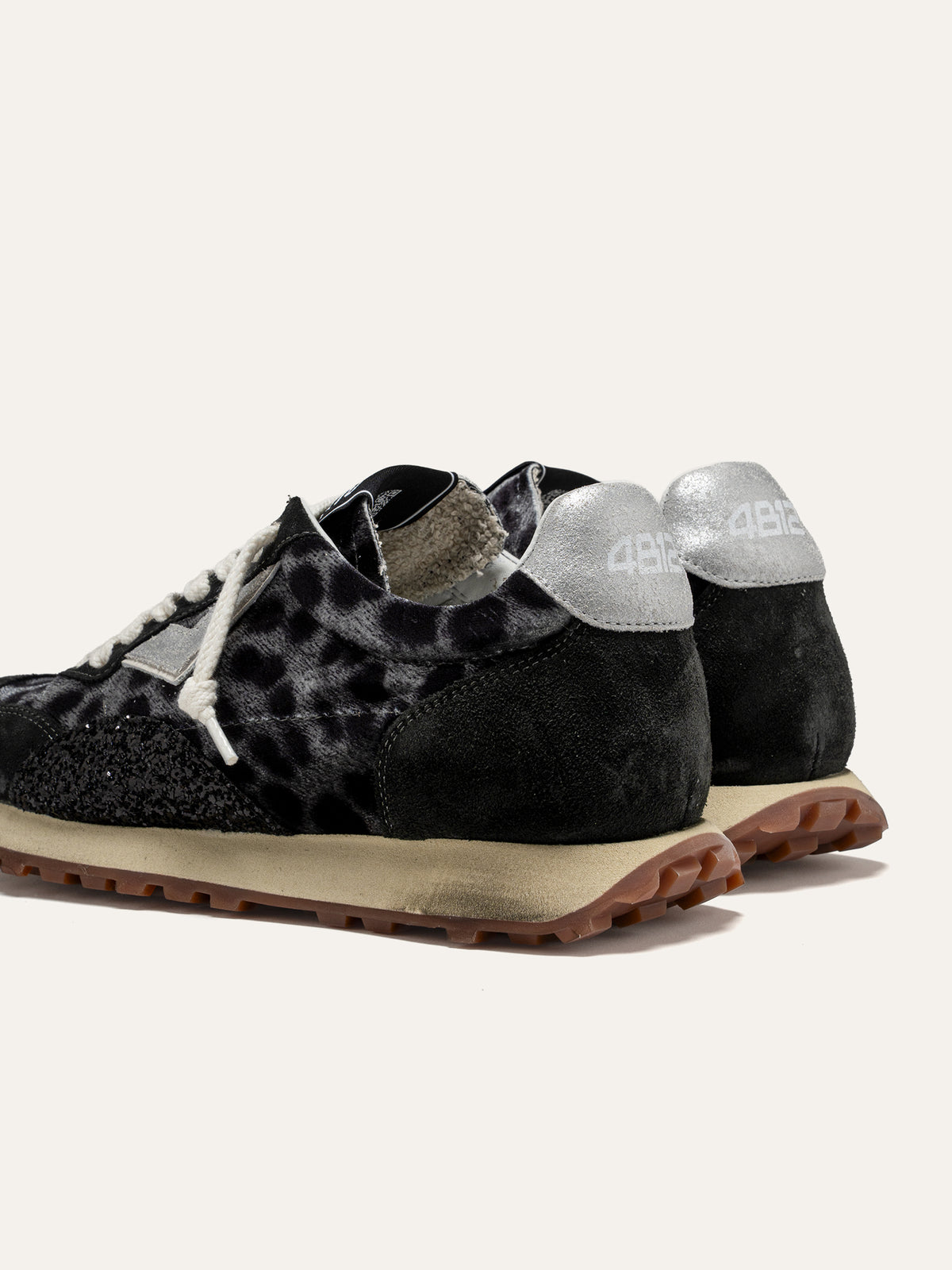 Sneaker VINTAGERUN in Cavallino Nero con Glitter e Dettagli Argento