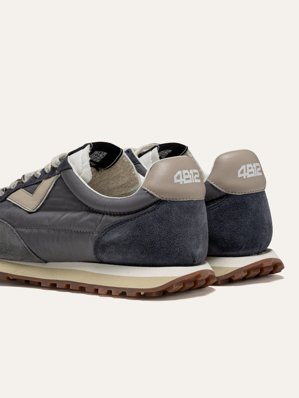 Baskets VINTAGERUN en Tissu Gris et Daim Bleu